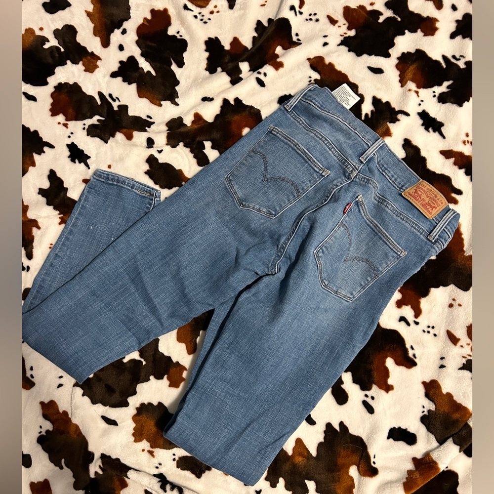 Levi women skinny jeans
